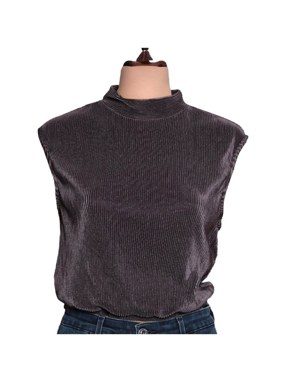 XS • Ro & De • Mock Neck Plisse Pleated Cropped Sleeveless Top